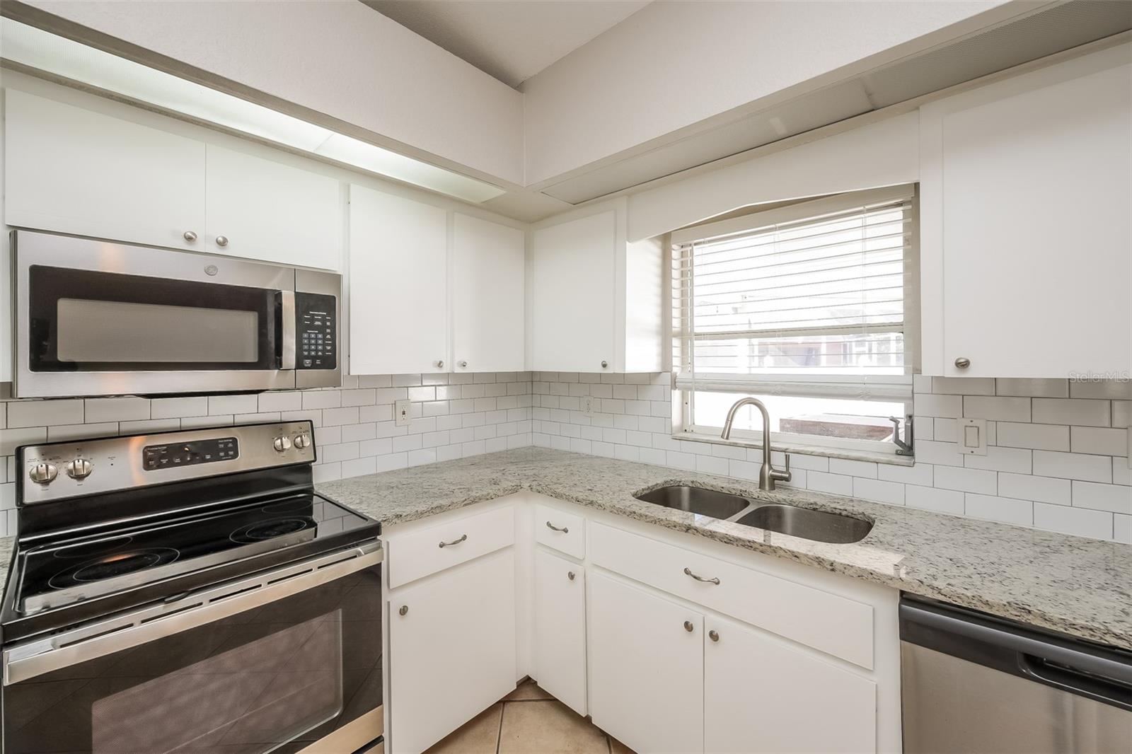 23060 NEWCUN AVE, PUNTA GORDA, FL, 33980