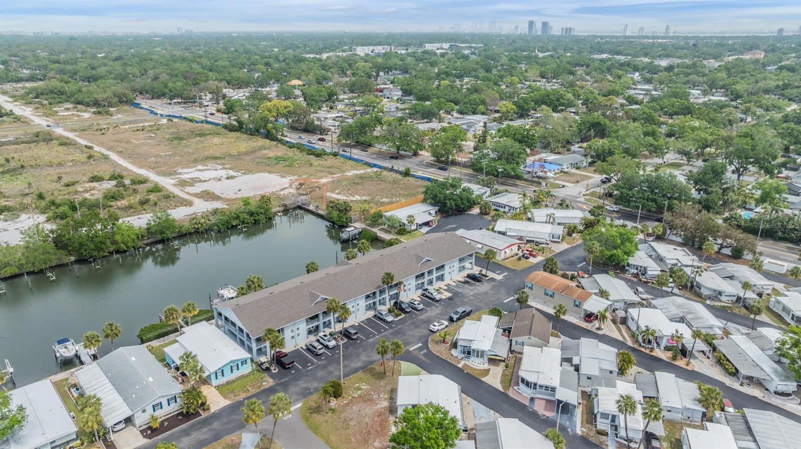 4851 W GANDY BLVD #B4L38, TAMPA, FL, 33611