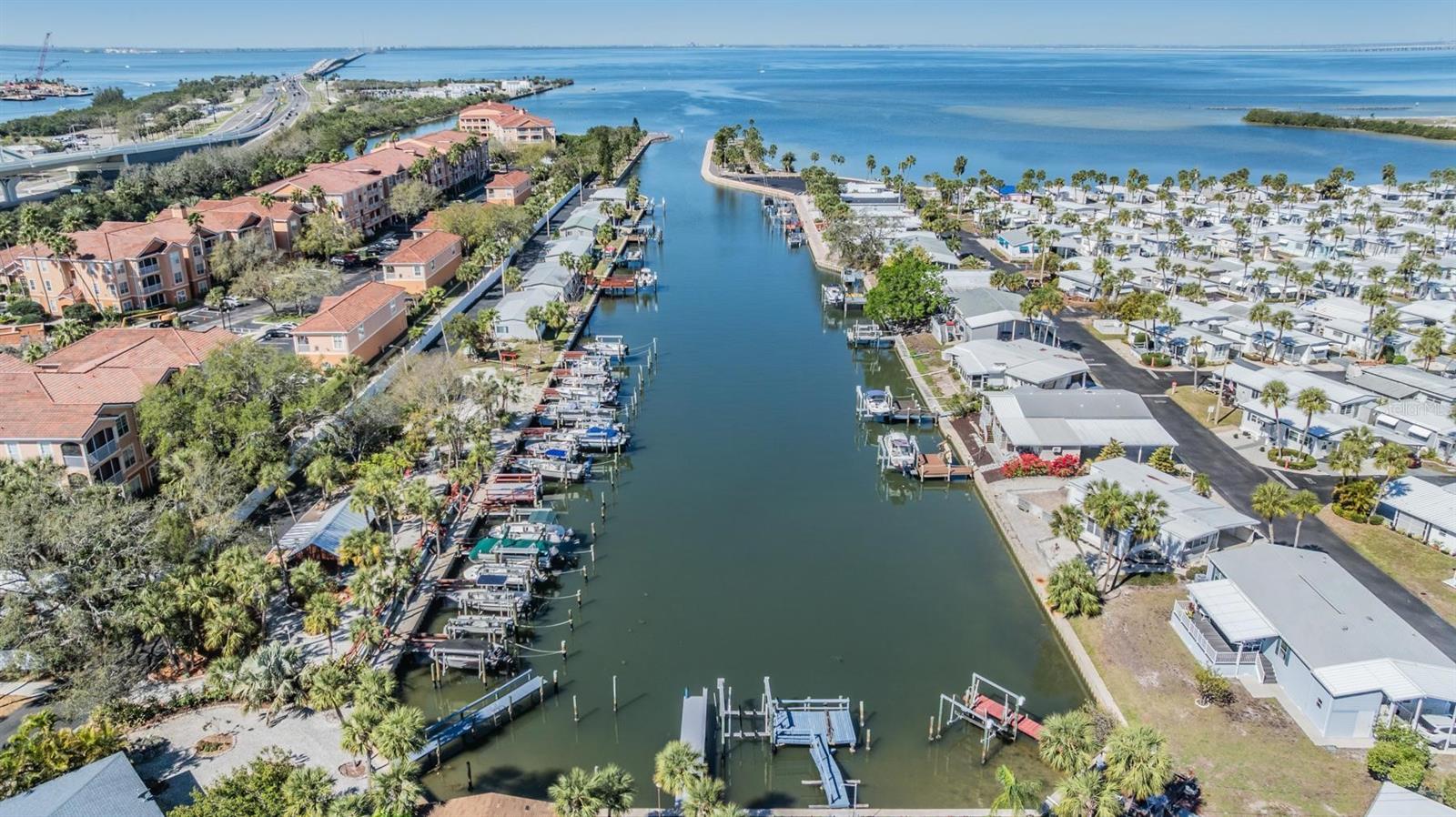 4851 W GANDY BLVD #B4L38, TAMPA, FL, 33611