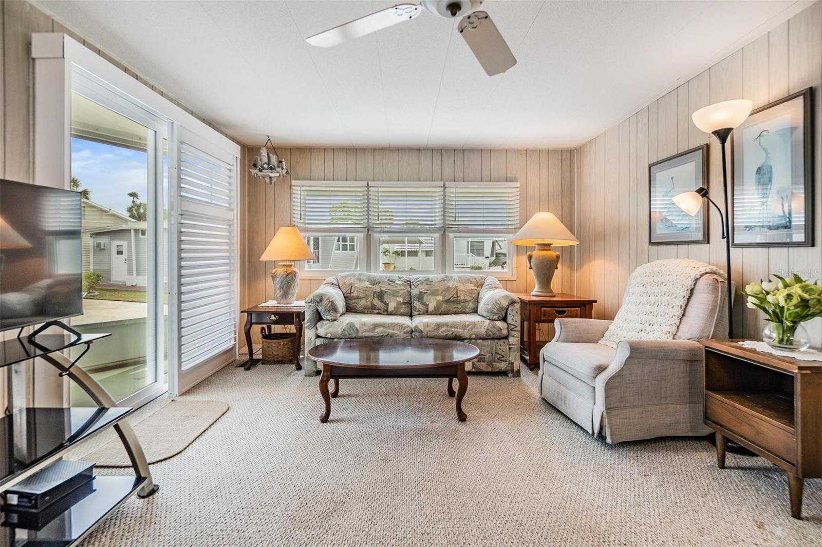 4851 W GANDY BLVD #B4L38, TAMPA, FL, 33611