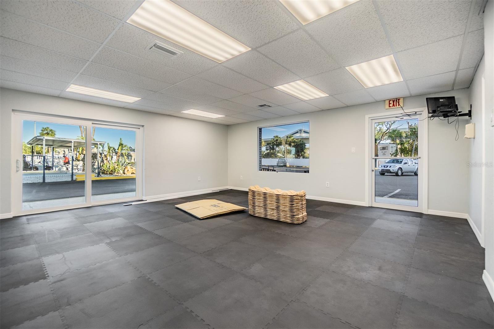 4851 W GANDY BLVD #B4L38, TAMPA, FL, 33611