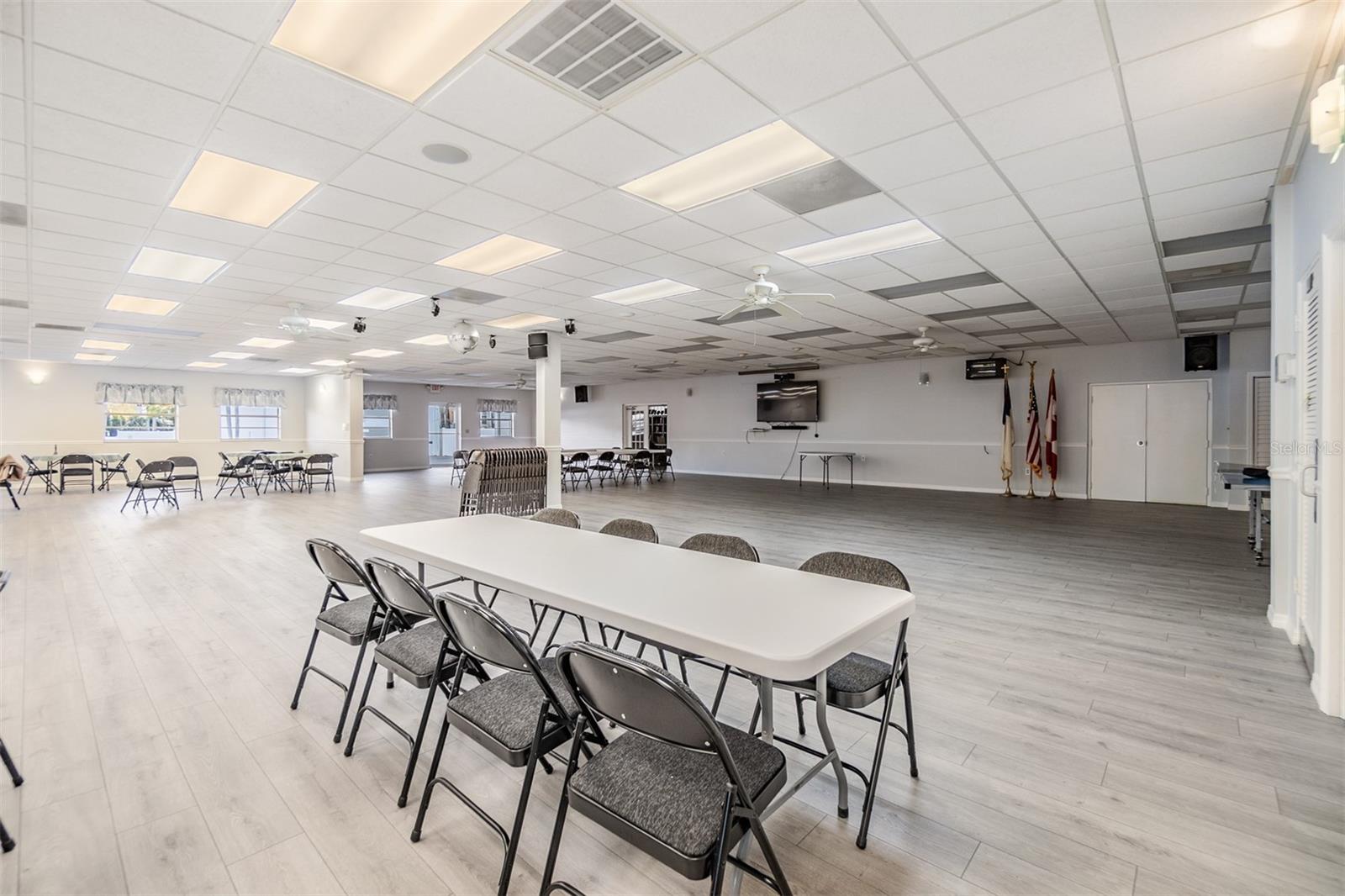 4851 W GANDY BLVD #B4L38, TAMPA, FL, 33611