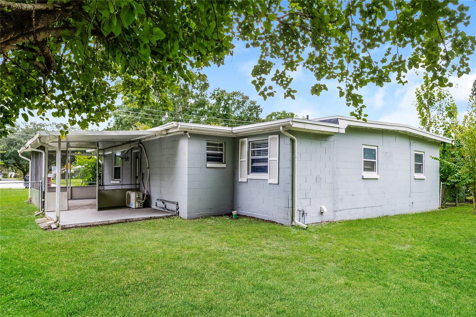 518 GASTON FOSTER RD, ORLANDO, FL, 32807