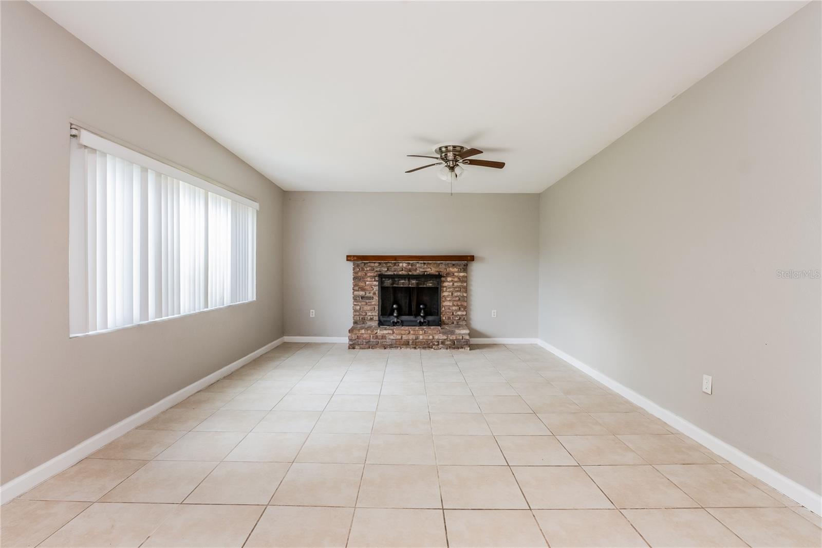 518 GASTON FOSTER RD, ORLANDO, FL, 32807