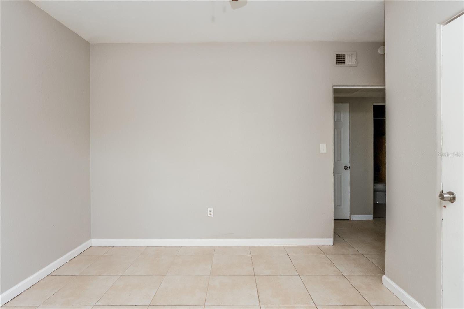 518 GASTON FOSTER RD, ORLANDO, FL, 32807