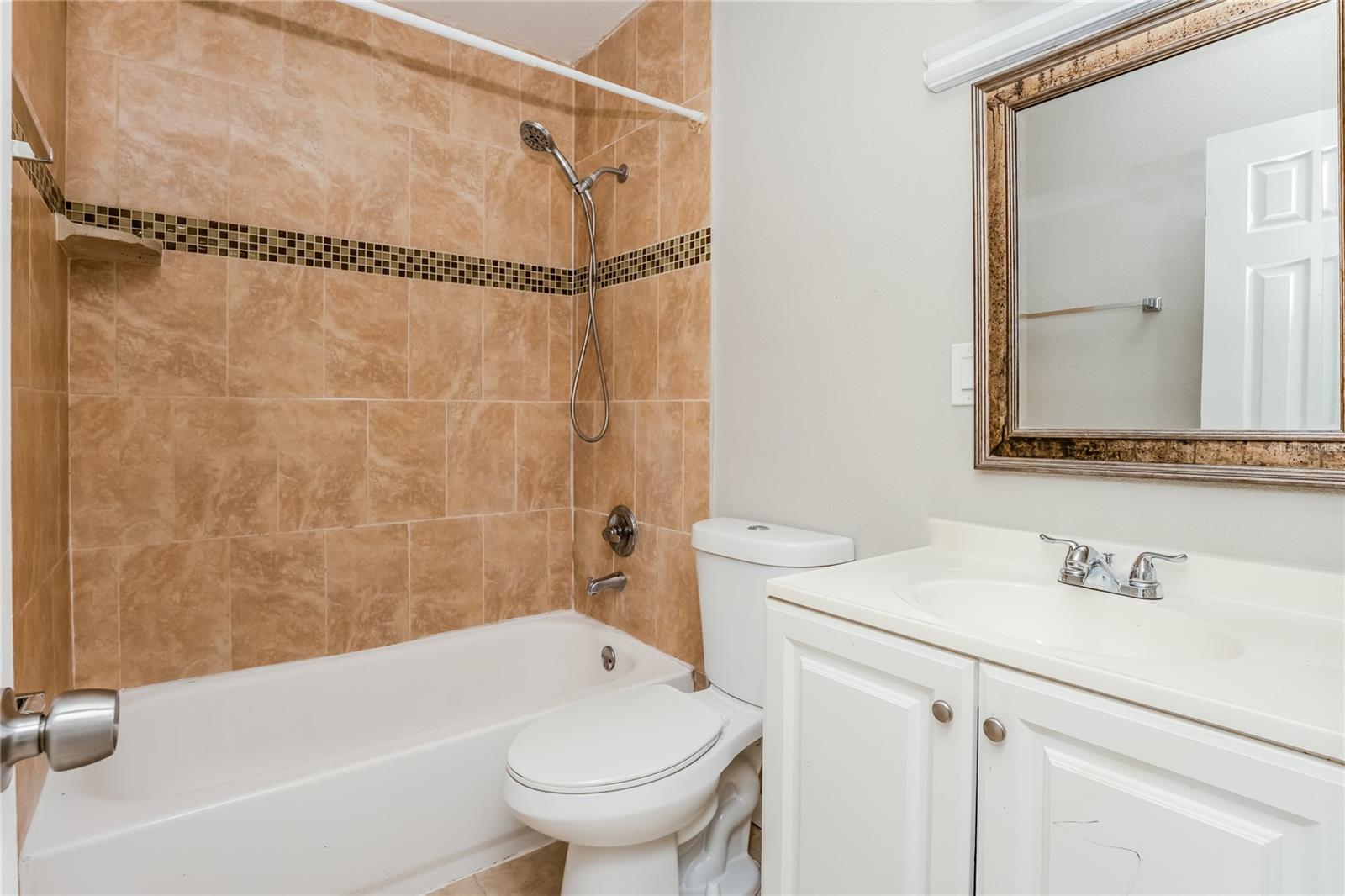 518 GASTON FOSTER RD, ORLANDO, FL, 32807