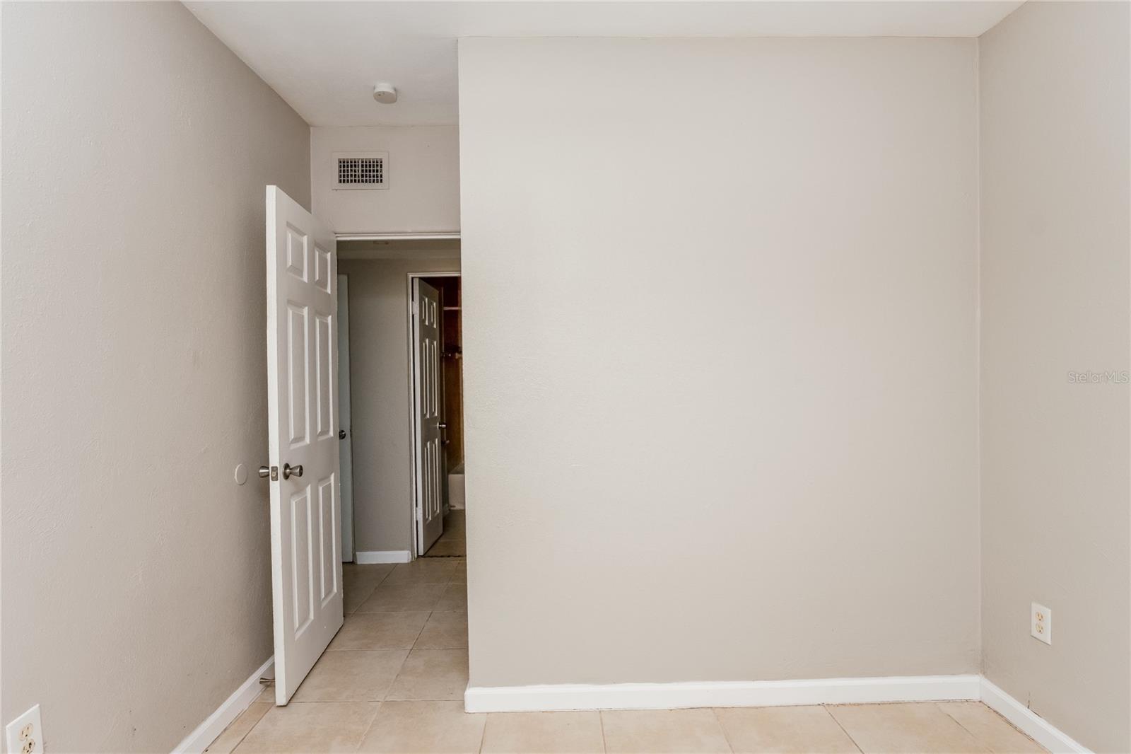 518 GASTON FOSTER RD, ORLANDO, FL, 32807