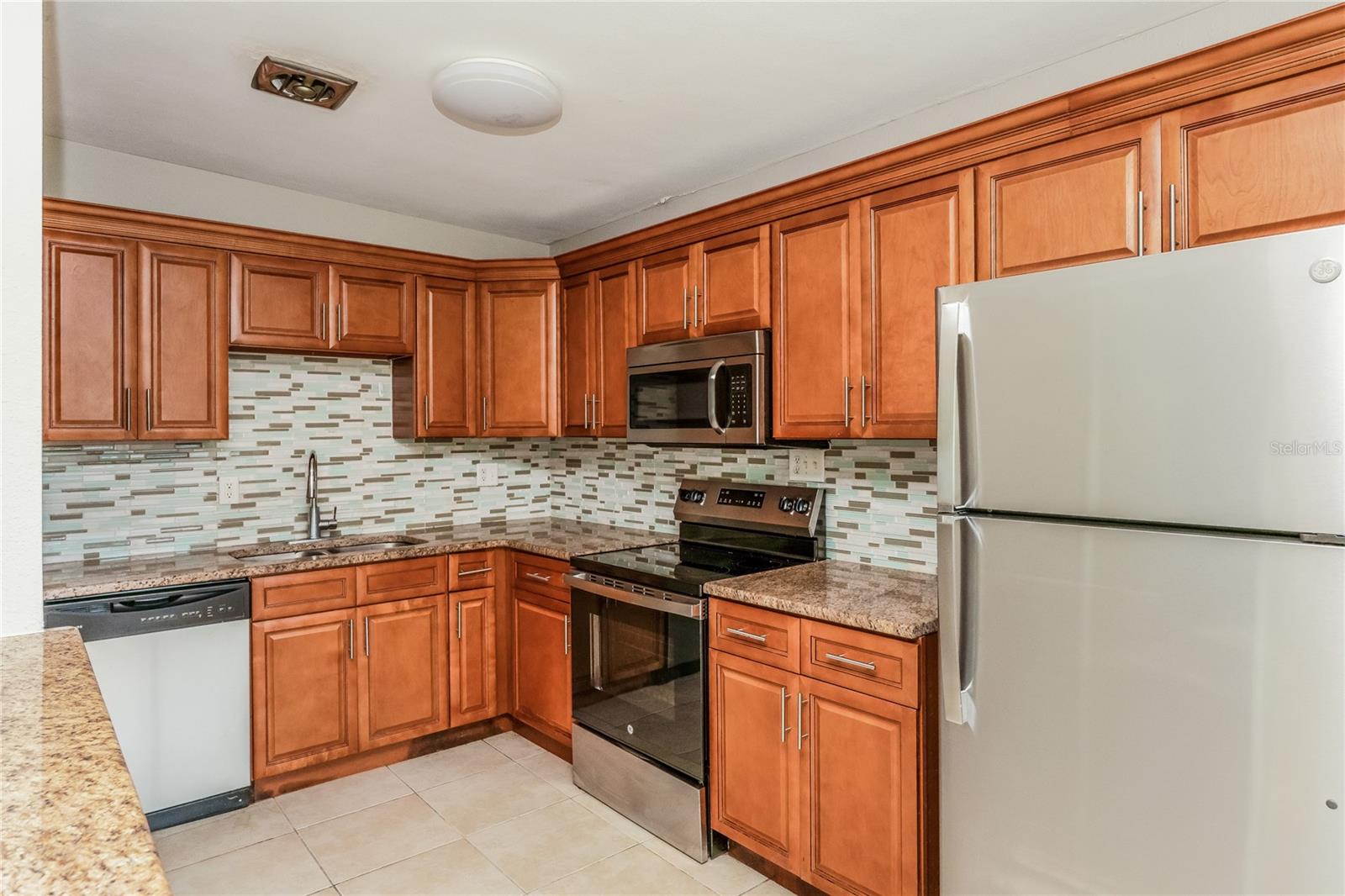 518 GASTON FOSTER RD, ORLANDO, FL, 32807
