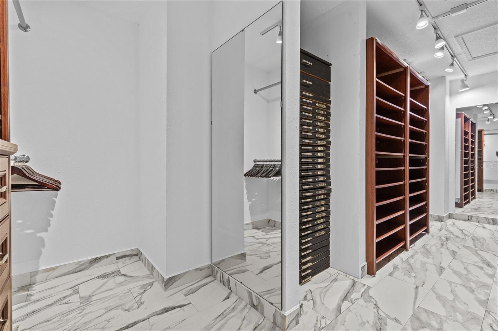 1700 HUNTER LN, TARPON SPRINGS, FL, 34689