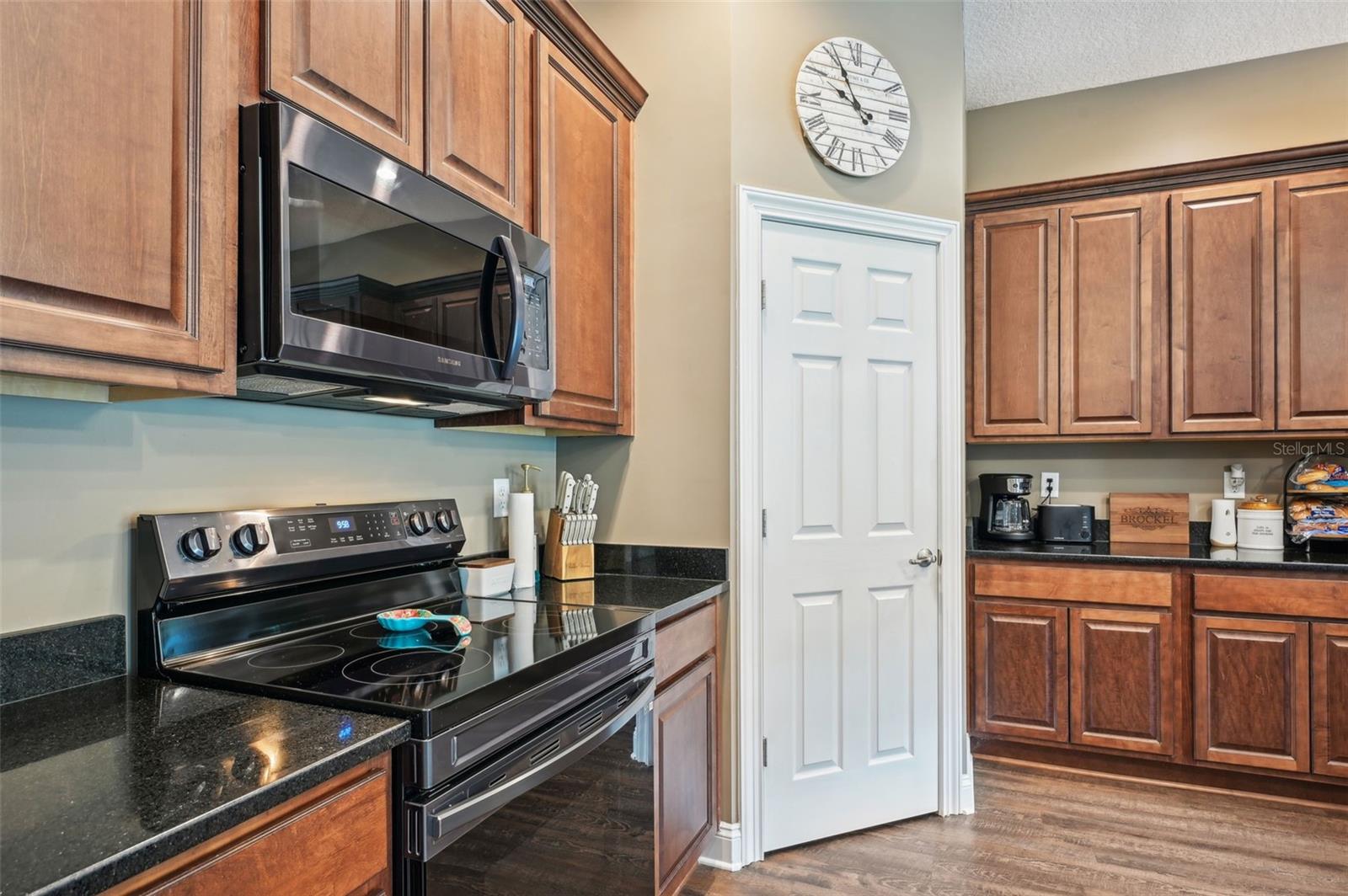 871 COUNTY ROAD 217, JACKSONVILLE, FL, 32234