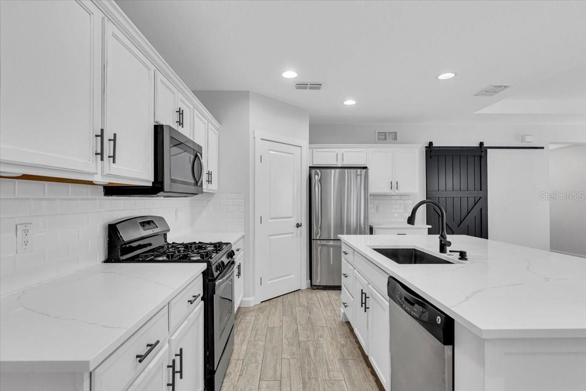 11790 FOREST PARK CIR, BRADENTON, FL, 34211