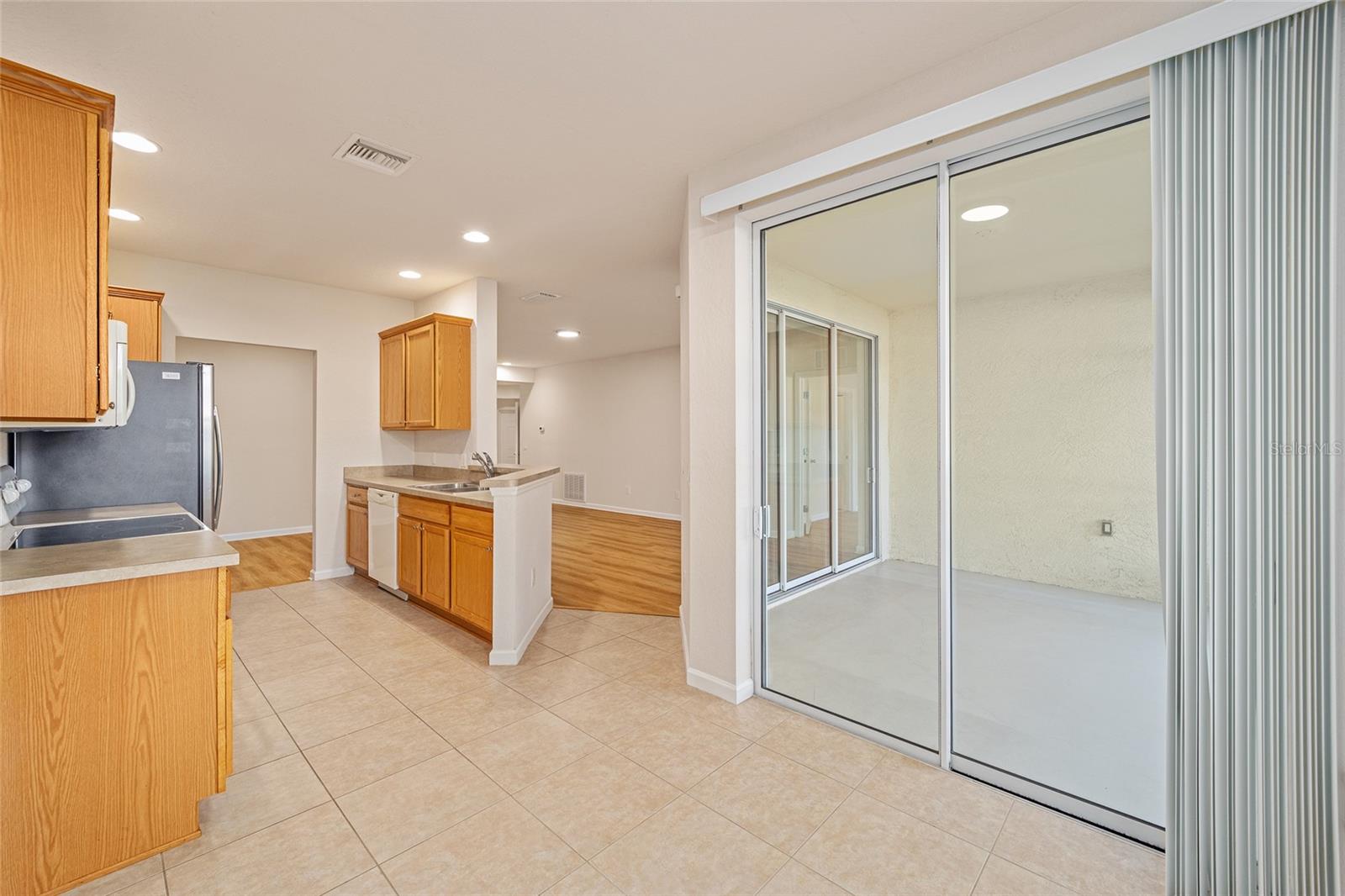 4570 SW 52ND CIR #107, OCALA, FL, 34474