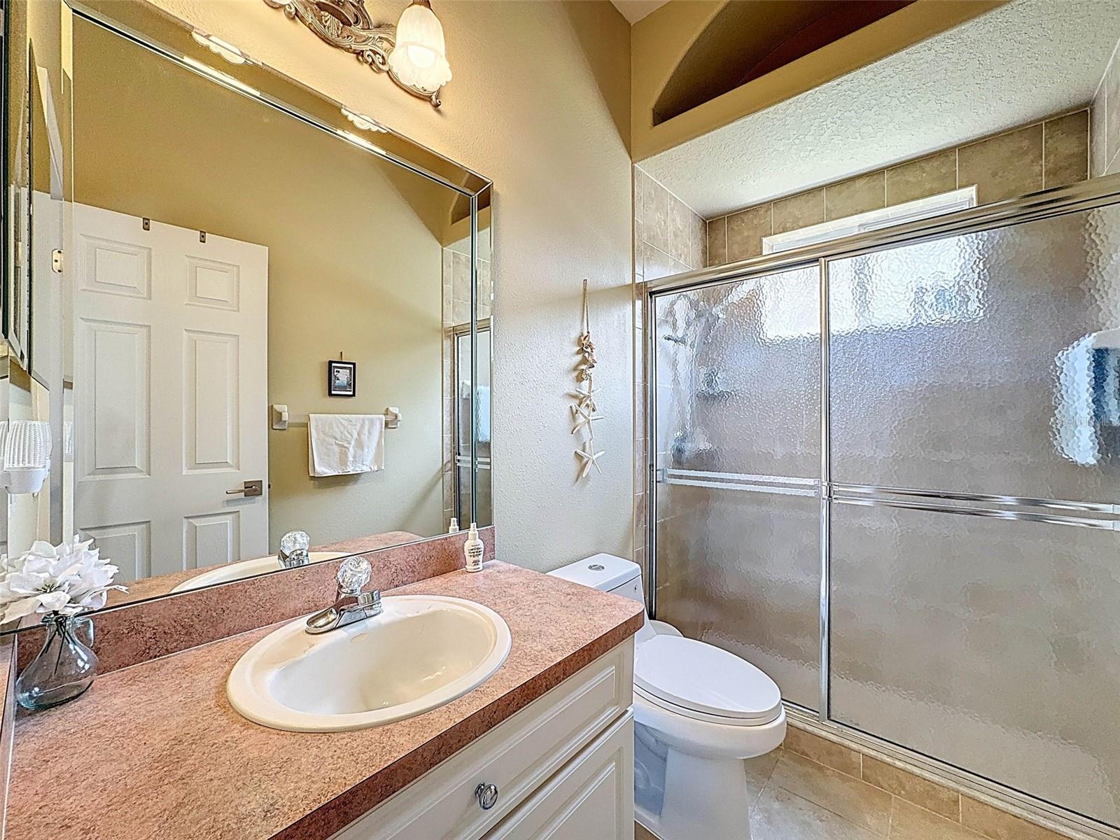 184 CYPRESS BLVD E, HOMOSASSA, FL, 34446