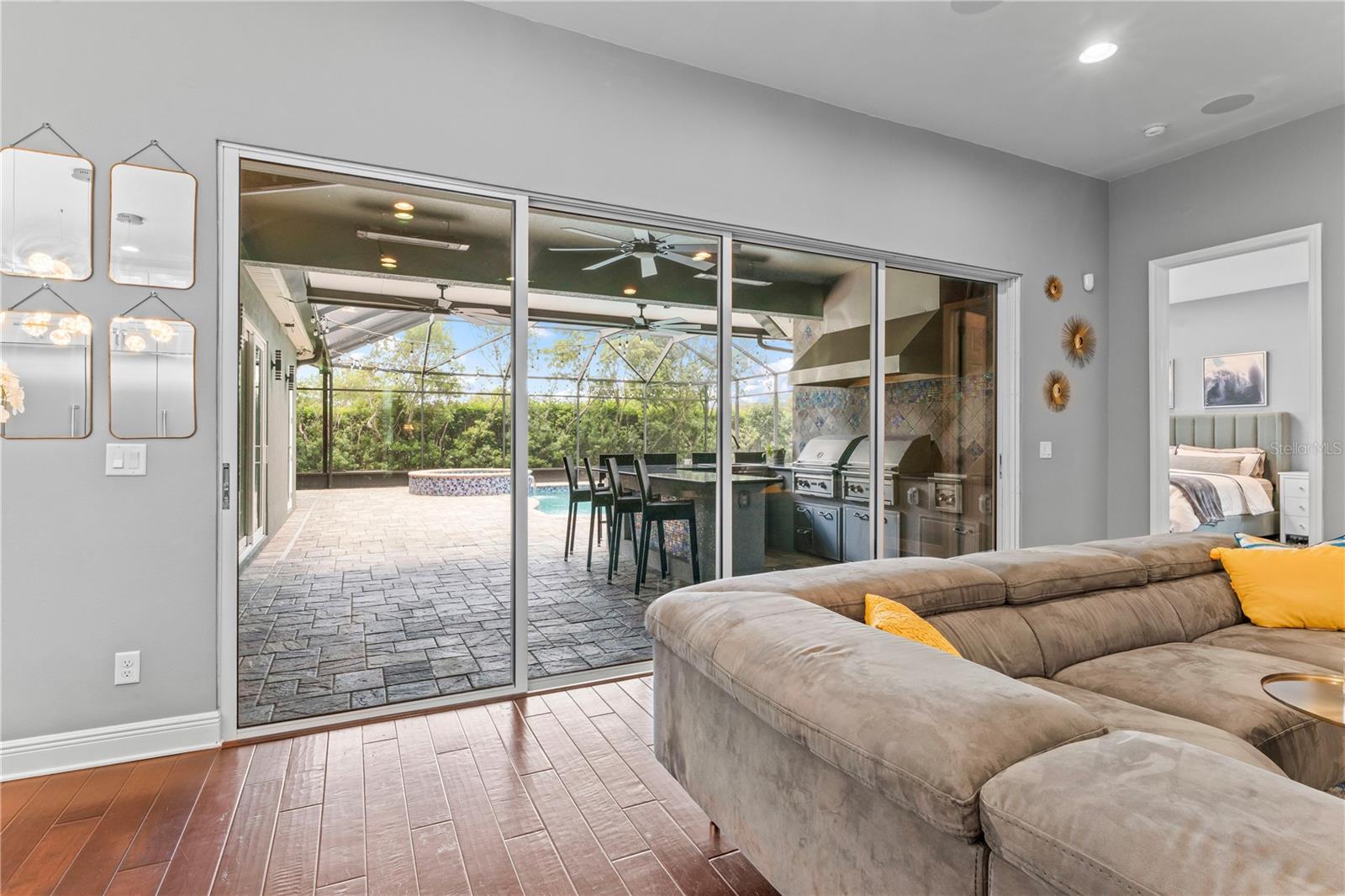 10007 HAZELNUT CT, TAMPA, FL, 33647