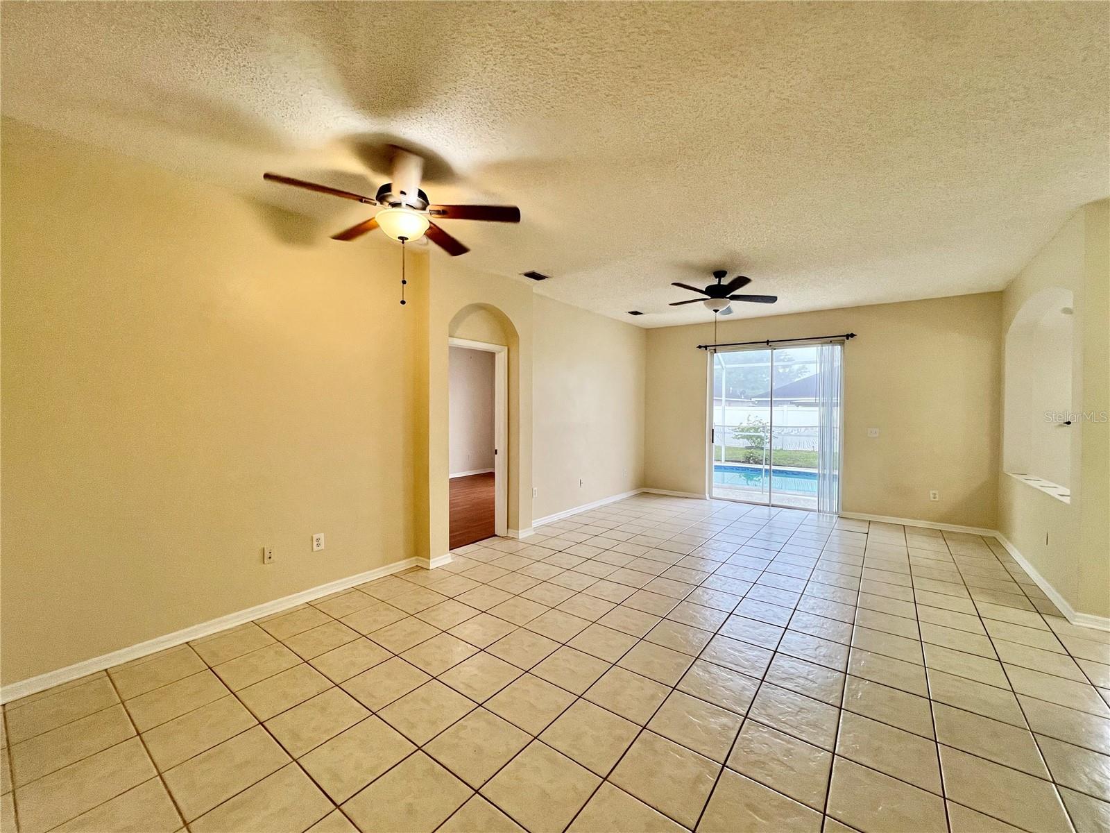 928 GRAND CANYON DR, VALRICO, FL, 33594