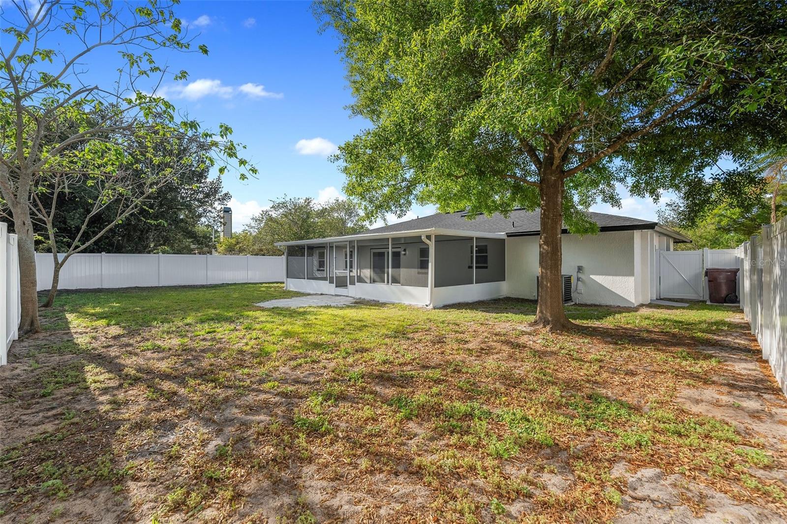 825 COQUINA CT, ORLANDO, FL, 32807