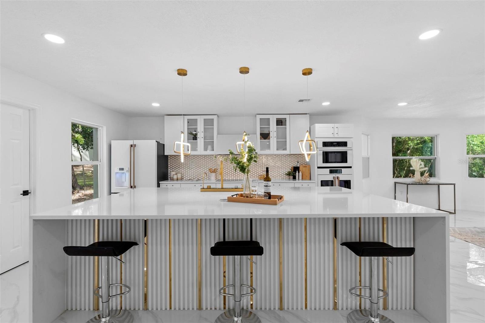 305 SWEETWATER CLUB CIR, LONGWOOD, FL, 32779