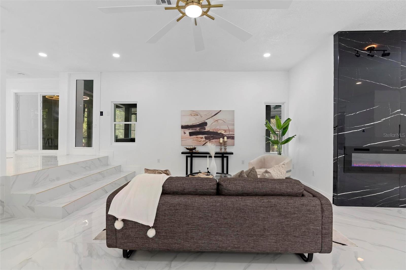 305 SWEETWATER CLUB CIR, LONGWOOD, FL, 32779