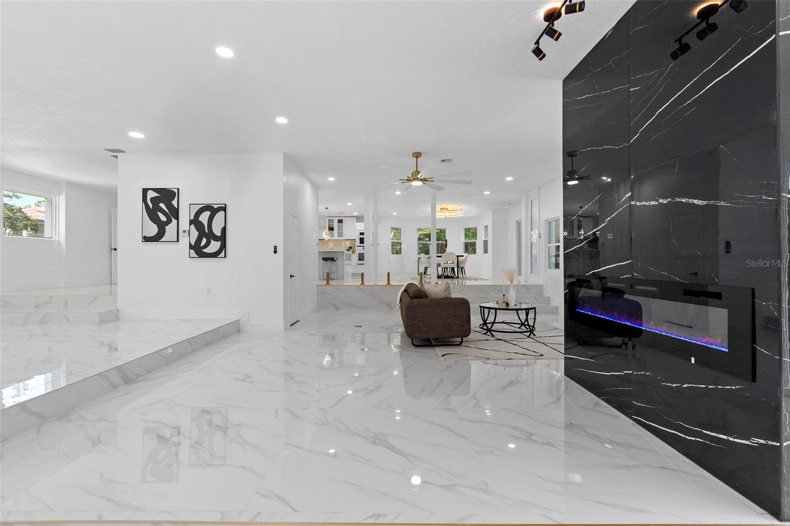 305 SWEETWATER CLUB CIR, LONGWOOD, FL, 32779