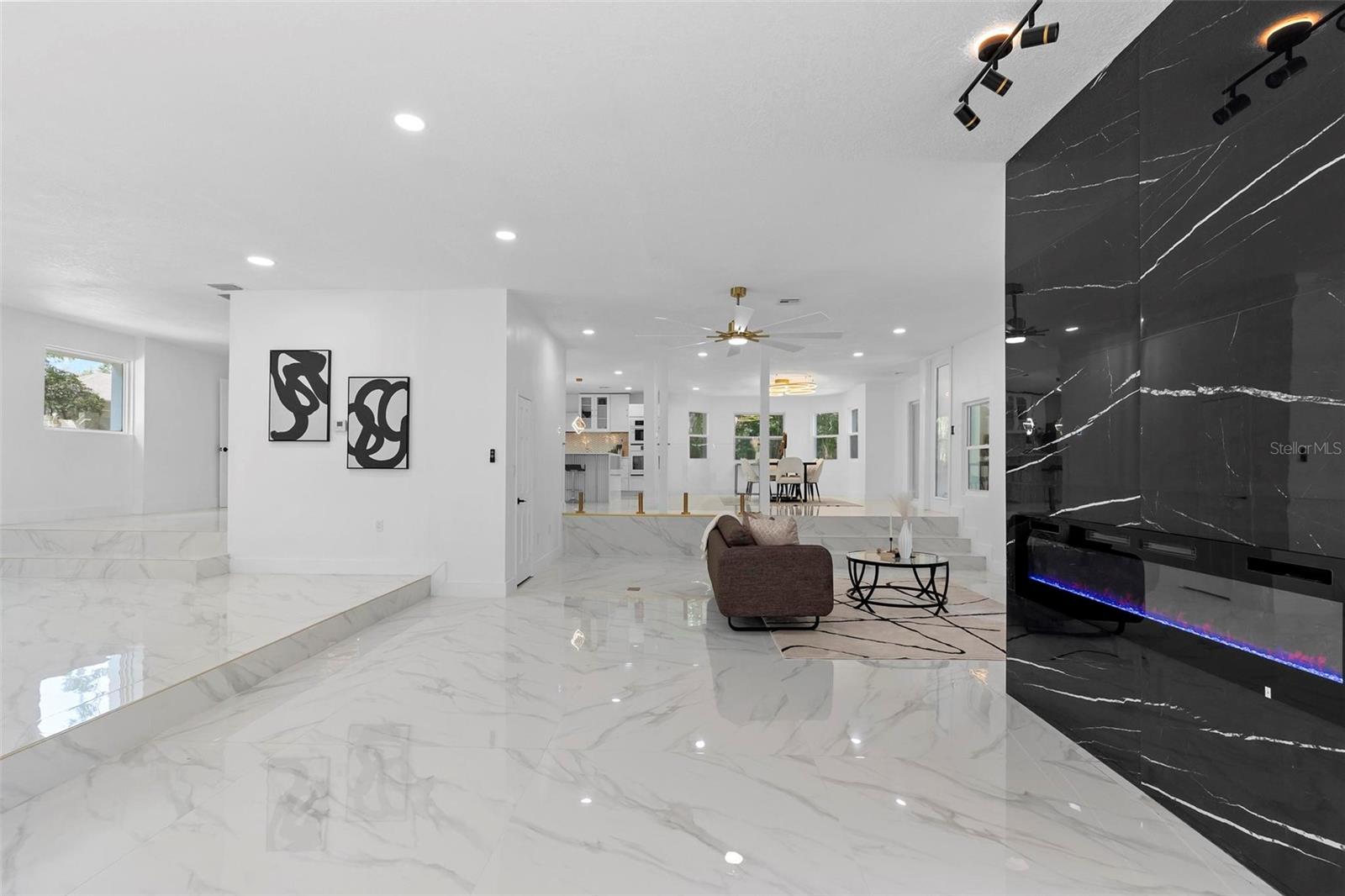 305 SWEETWATER CLUB CIR, LONGWOOD, FL, 32779
