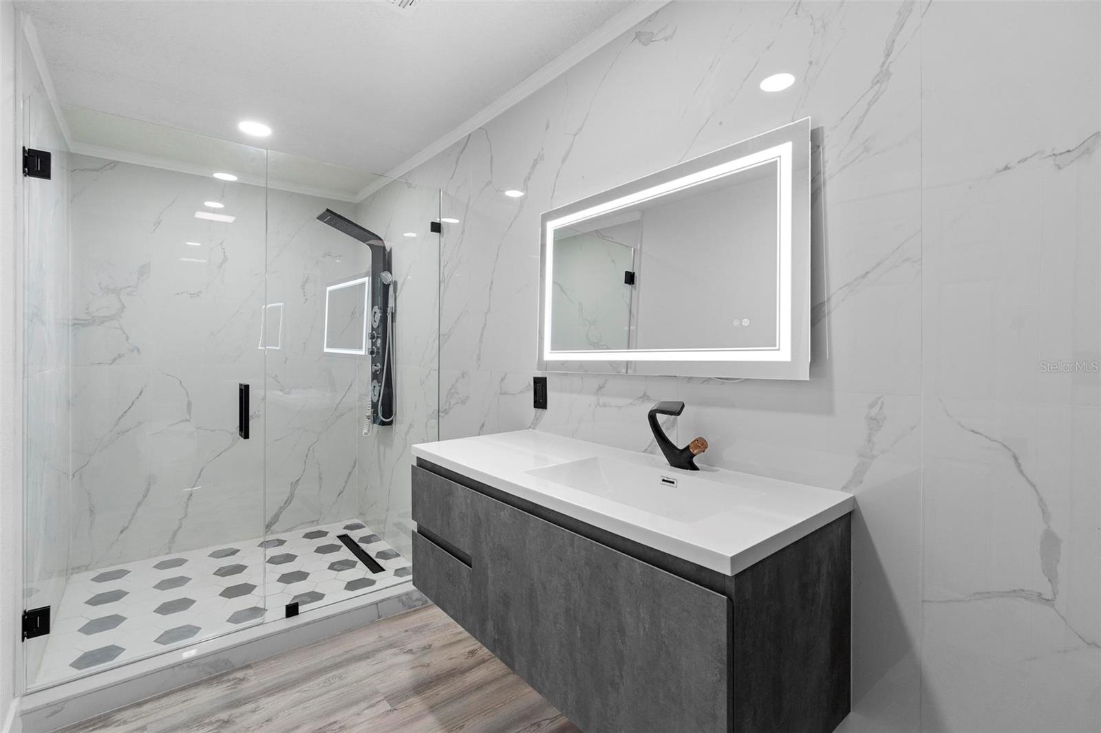 305 SWEETWATER CLUB CIR, LONGWOOD, FL, 32779