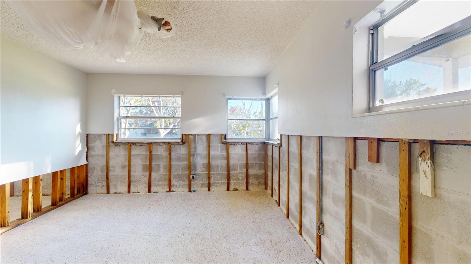 319 20TH AVE S, ST PETERSBURG, FL, 33705