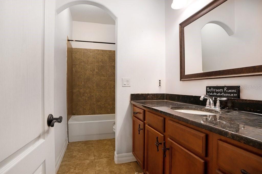 15723 STARLING WATER DR, LITHIA, FL, 33547