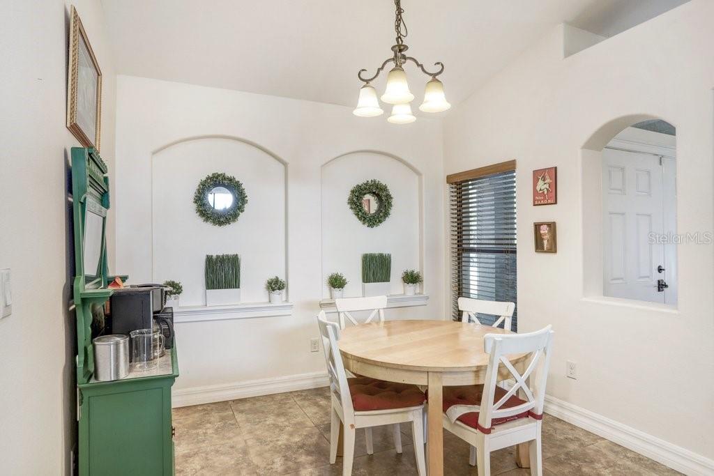 15723 STARLING WATER DR, LITHIA, FL, 33547