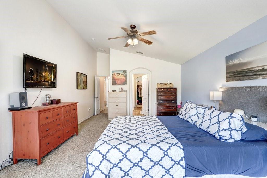 15723 STARLING WATER DR, LITHIA, FL, 33547