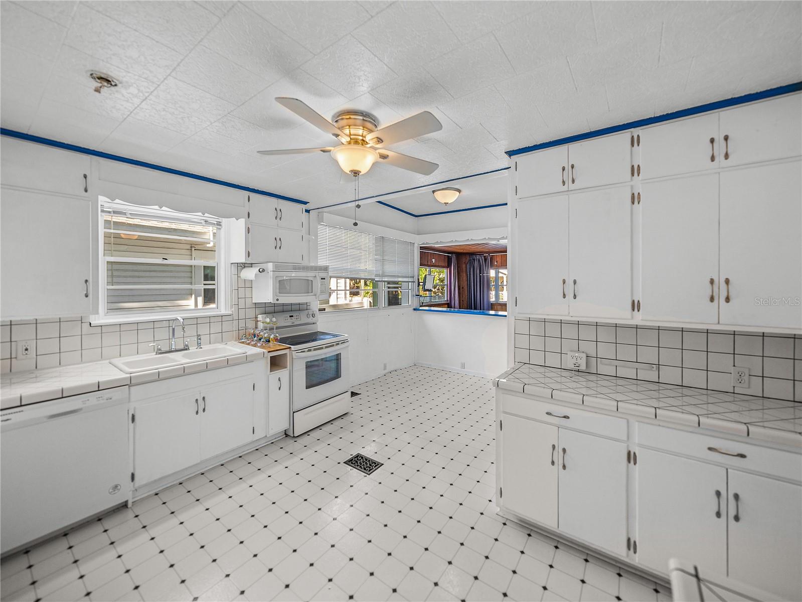 912 N ROUX ST, PLANT CITY, FL, 33563