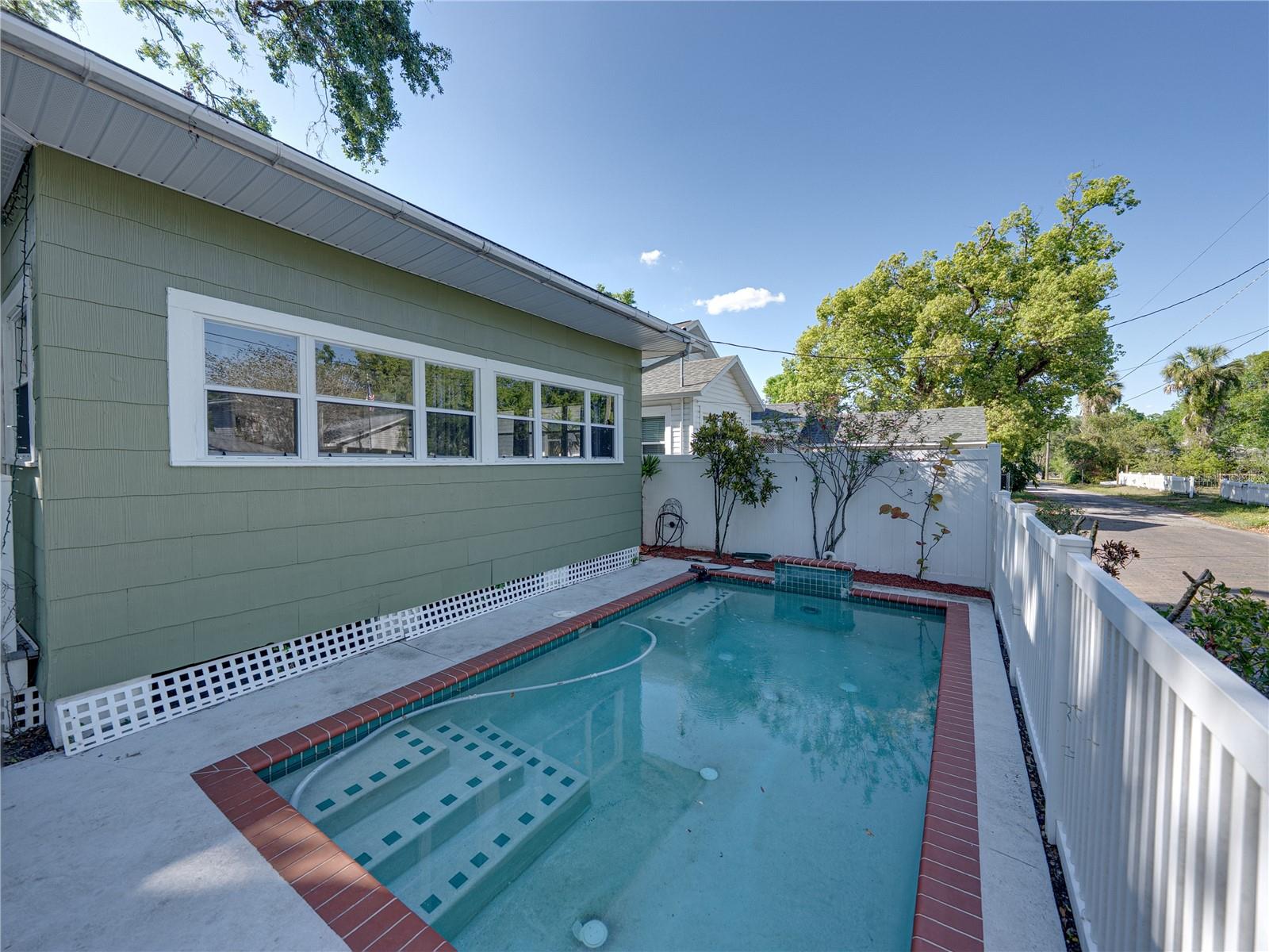 912 N ROUX ST, PLANT CITY, FL, 33563