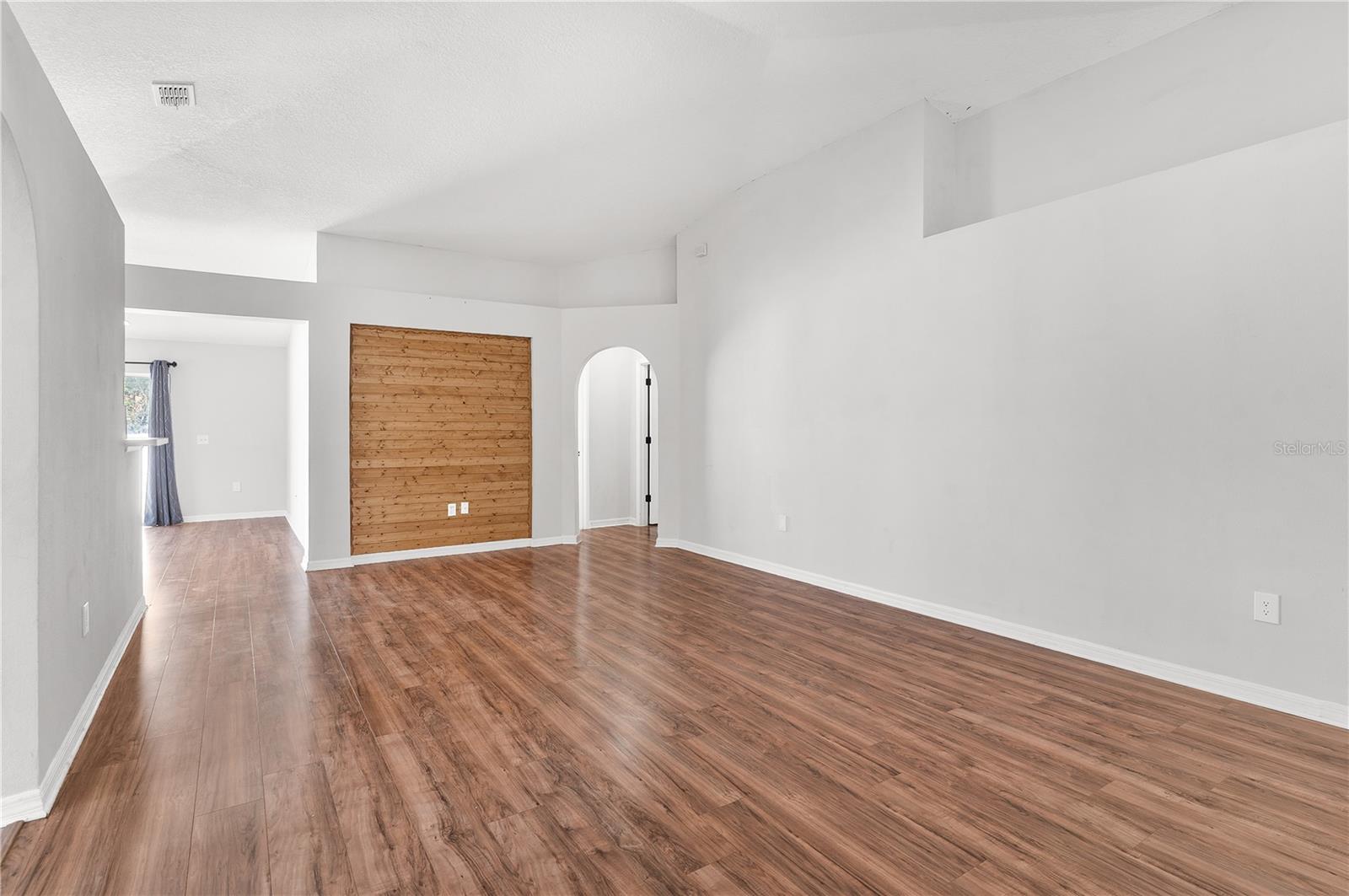 2210 AITKIN LOOP, LEESBURG, FL, 34748