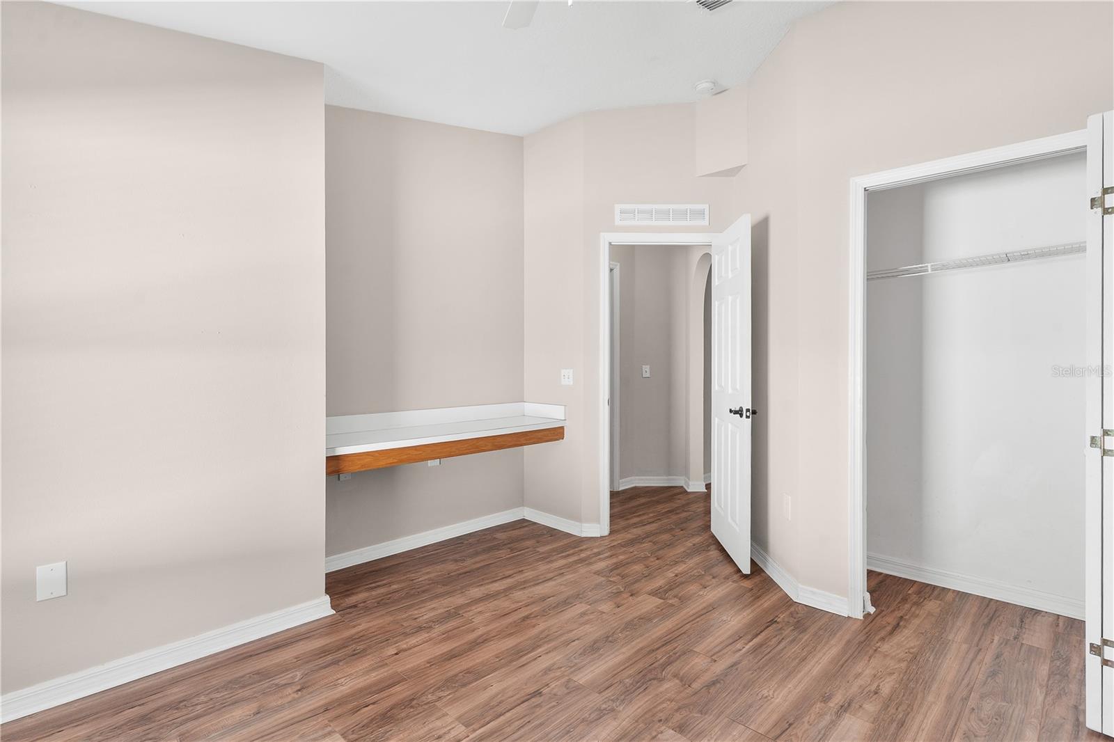 2210 AITKIN LOOP, LEESBURG, FL, 34748