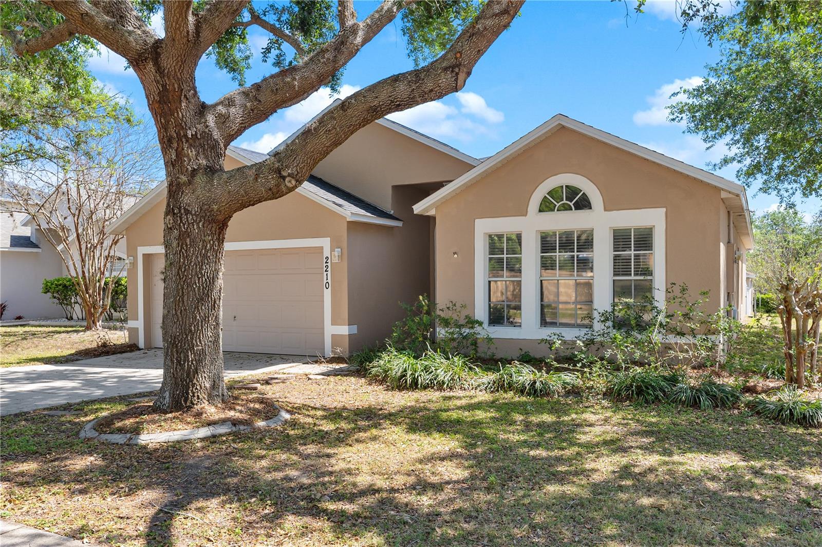 2210 AITKIN LOOP, LEESBURG, FL, 34748