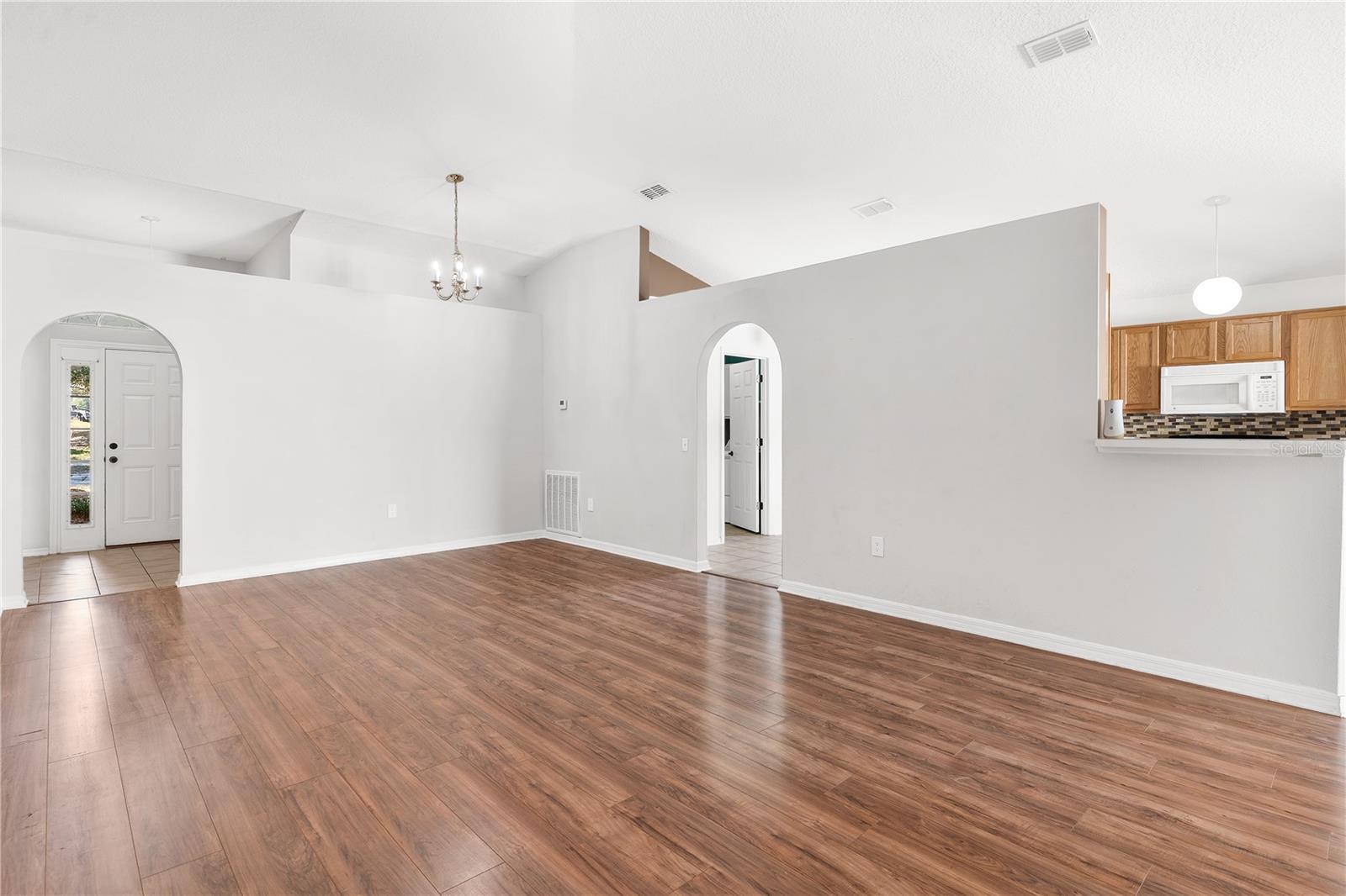 2210 AITKIN LOOP, LEESBURG, FL, 34748