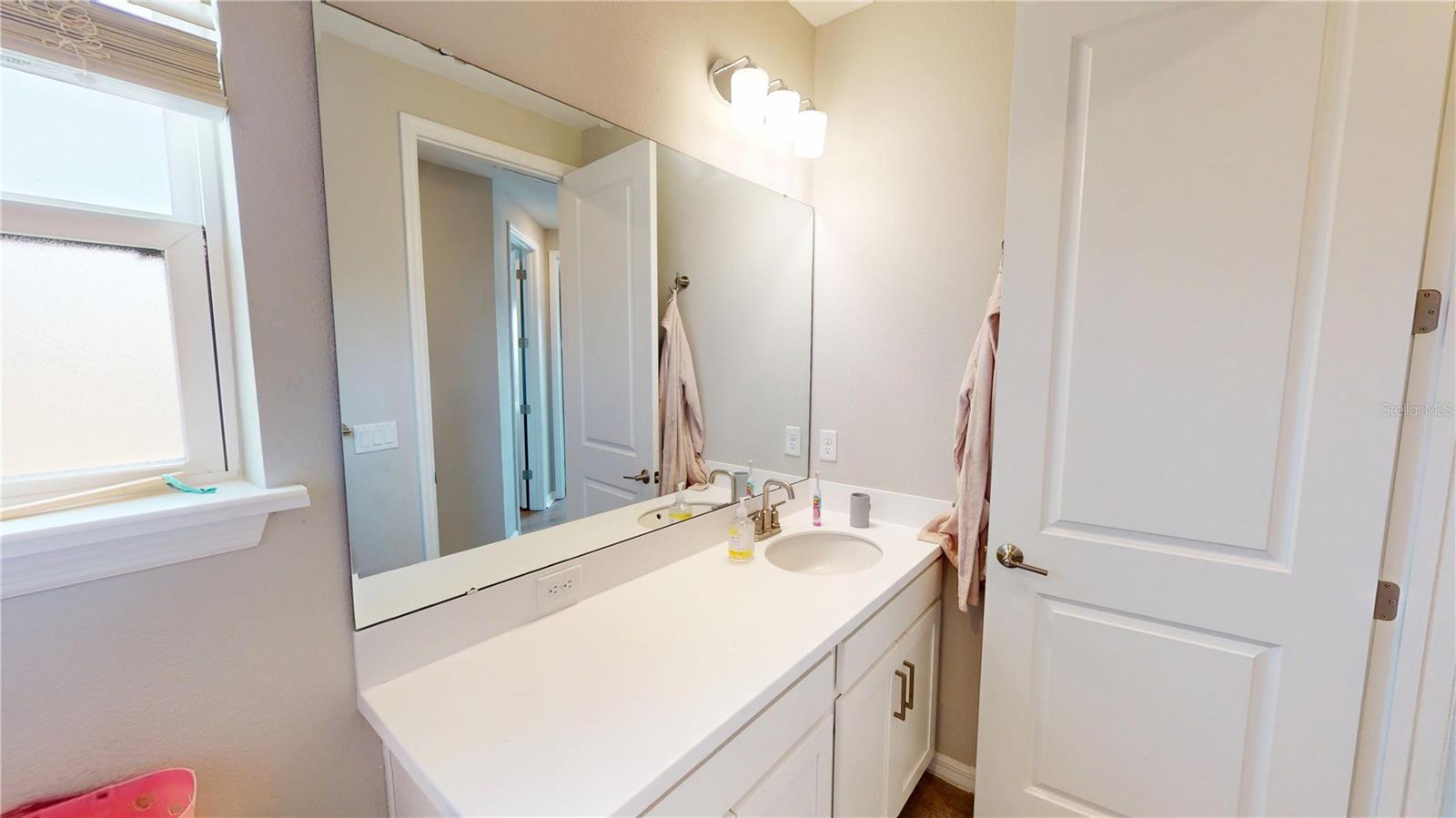9024 TEQUILA SUNRISE DR, SARASOTA, FL, 34241