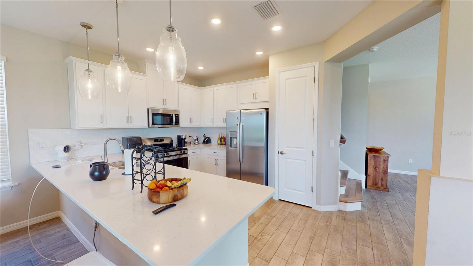 9024 TEQUILA SUNRISE DR, SARASOTA, FL, 34241