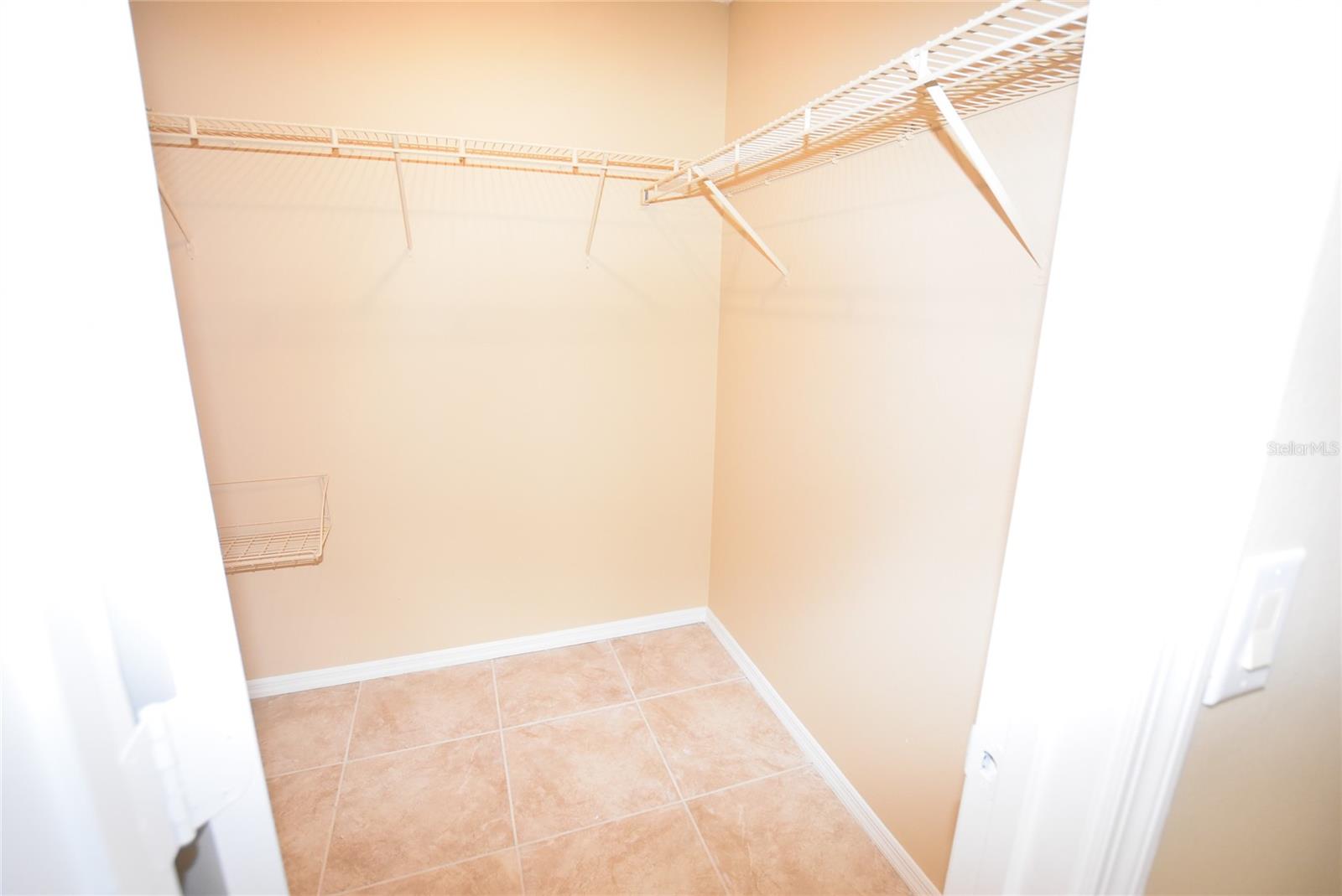 13307 MEADOWFIELD DR, ORLANDO, FL, 32824