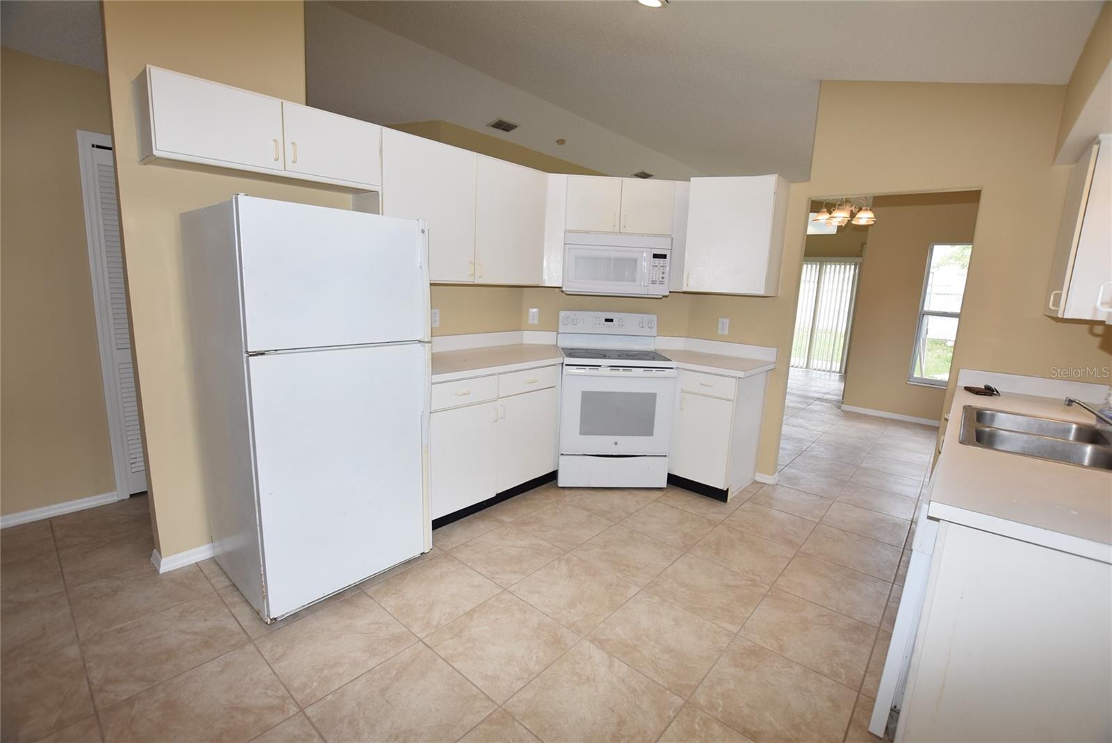 13307 MEADOWFIELD DR, ORLANDO, FL, 32824