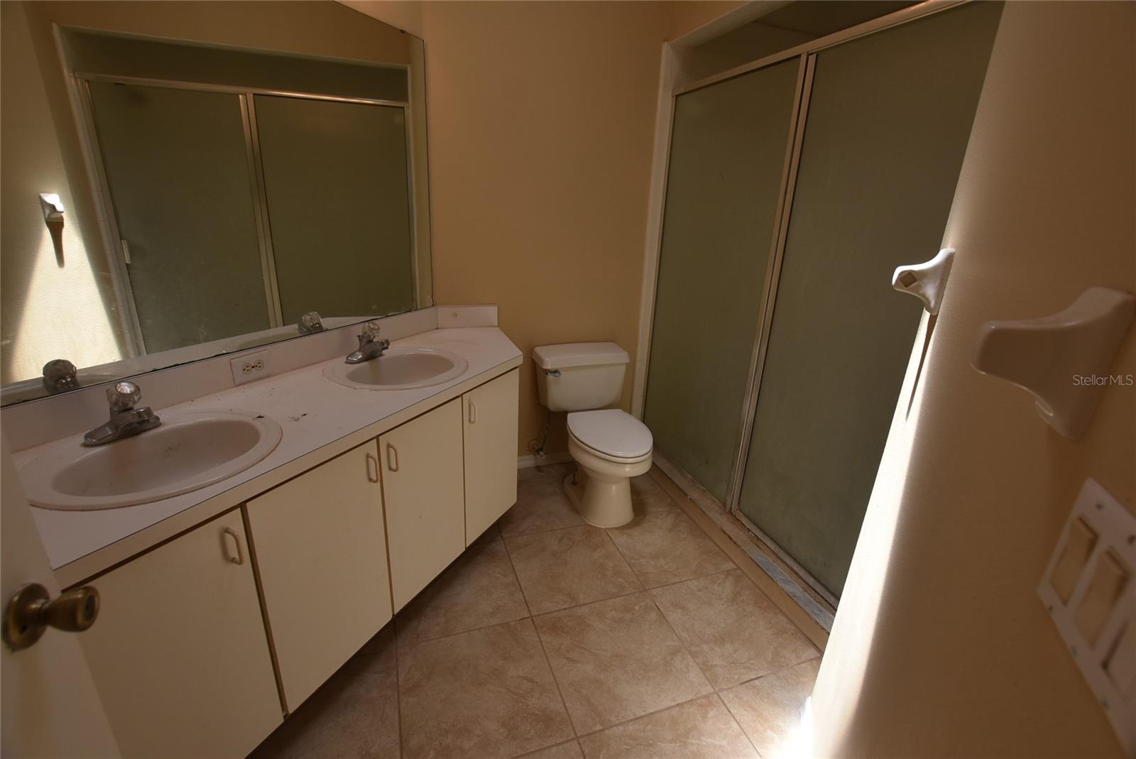 13307 MEADOWFIELD DR, ORLANDO, FL, 32824