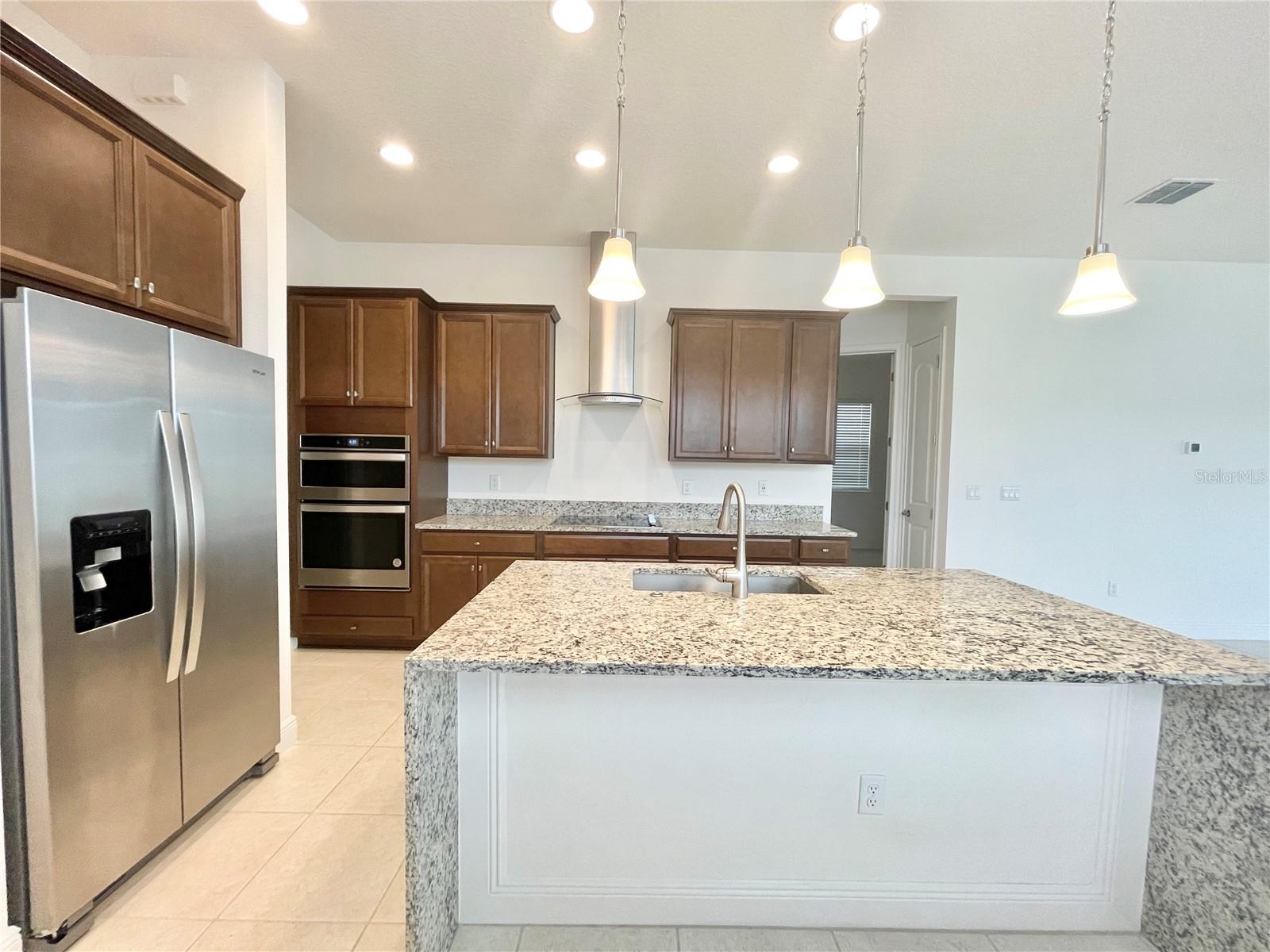 8081 CLEOBURY DR, ORLANDO, FL, 32832