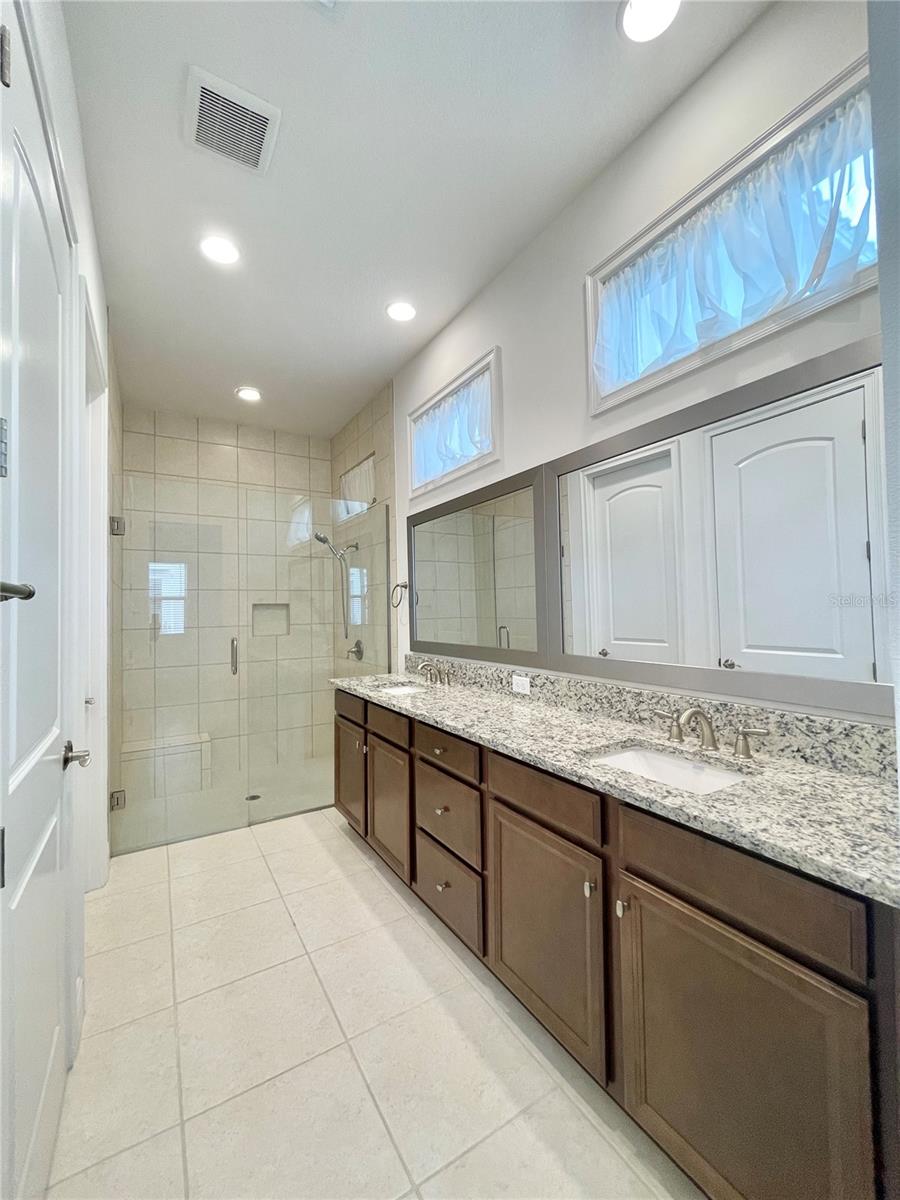 8081 CLEOBURY DR, ORLANDO, FL, 32832