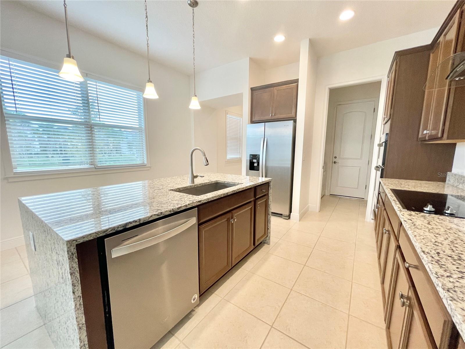 8081 CLEOBURY DR, ORLANDO, FL, 32832
