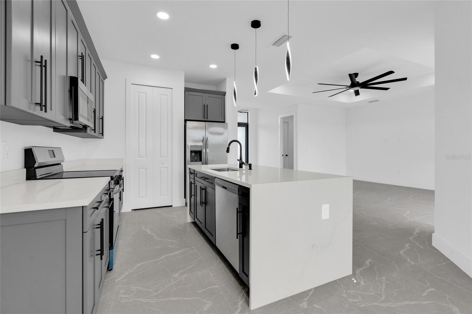 3217 23RD ST SW, LEHIGH ACRES, FL, 33976