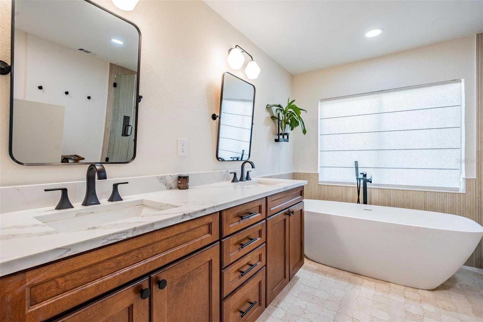 805 SPARROW AVE, PALM HARBOR, FL, 34683