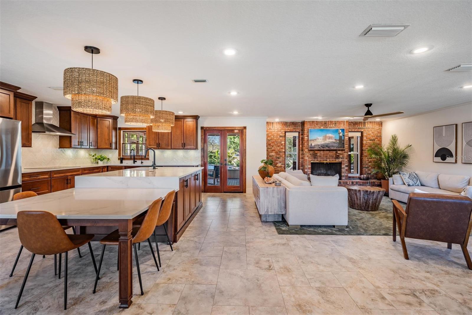 805 SPARROW AVE, PALM HARBOR, FL, 34683