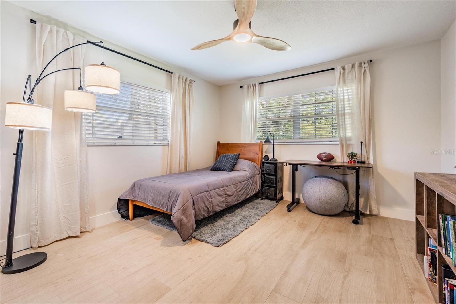 805 SPARROW AVE, PALM HARBOR, FL, 34683
