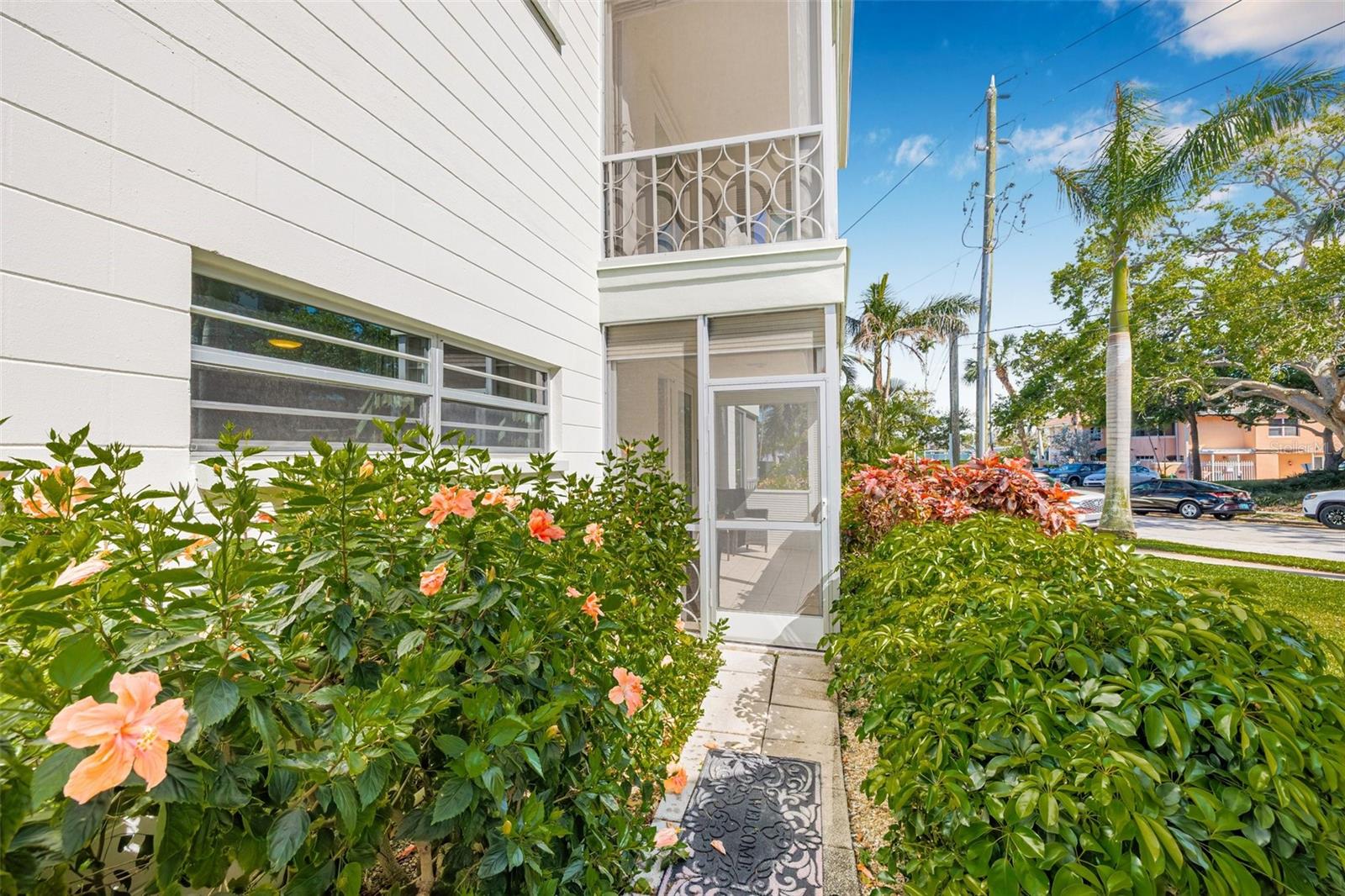 615 10TH AVE NE #1, ST PETERSBURG, FL, 33701
