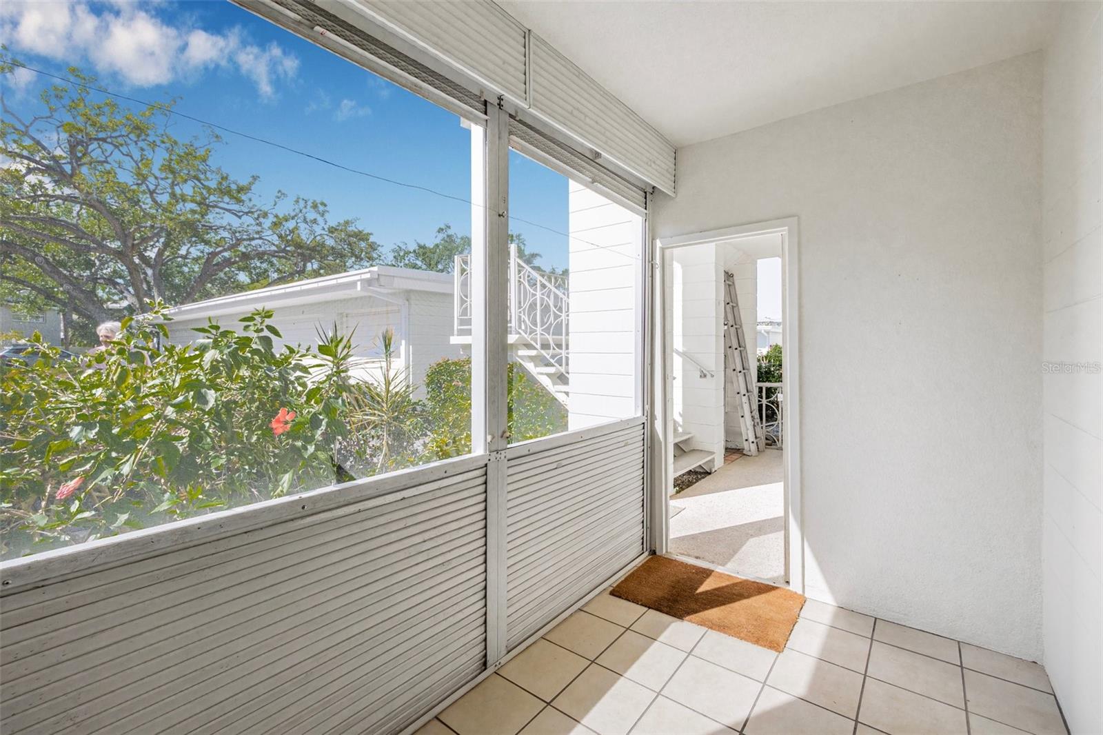 615 10TH AVE NE #1, ST PETERSBURG, FL, 33701