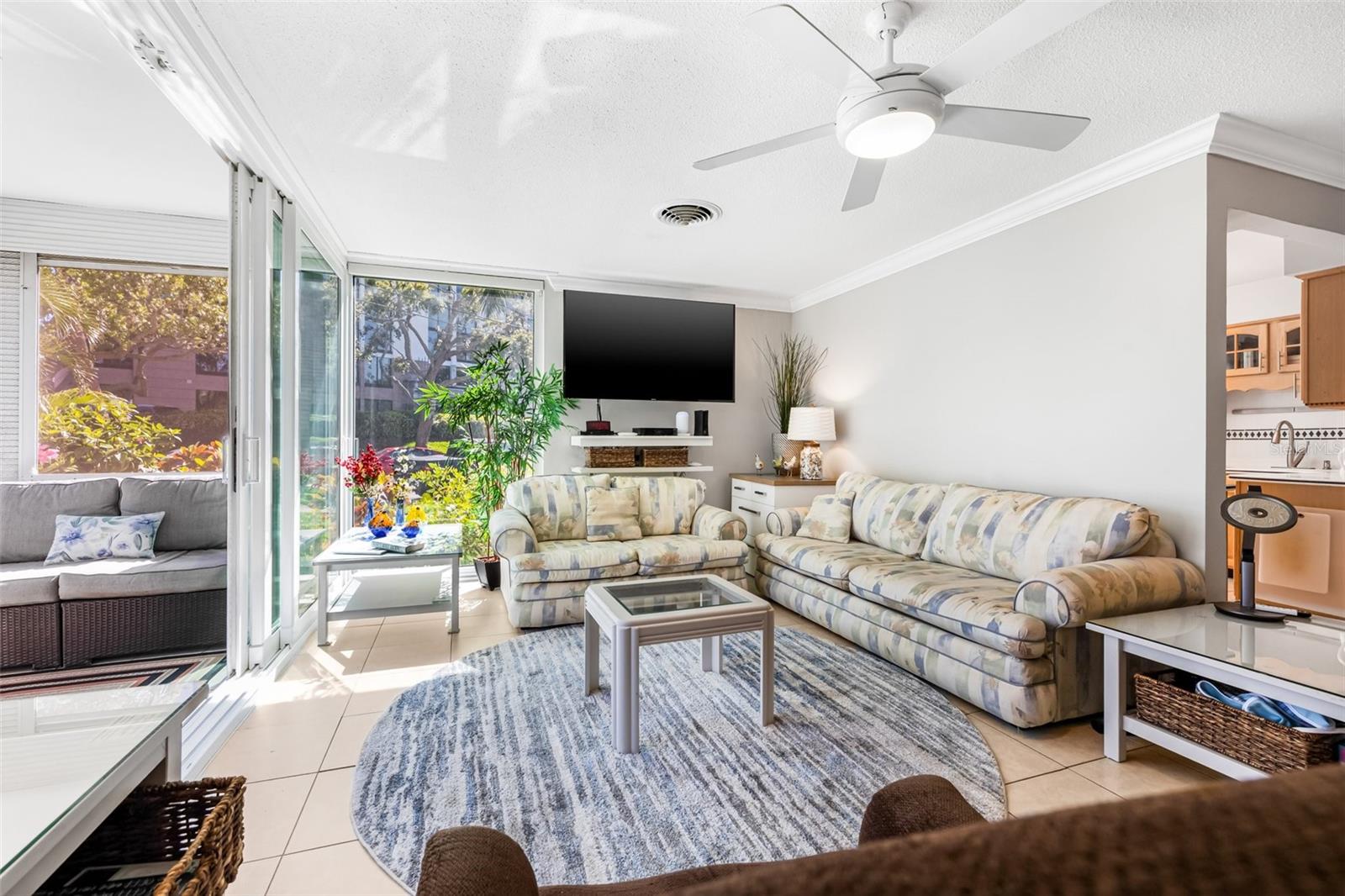 615 10TH AVE NE #1, ST PETERSBURG, FL, 33701